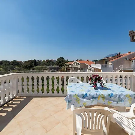 Levanda Apartment Trogir