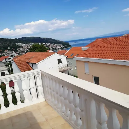Levanda Apartment *